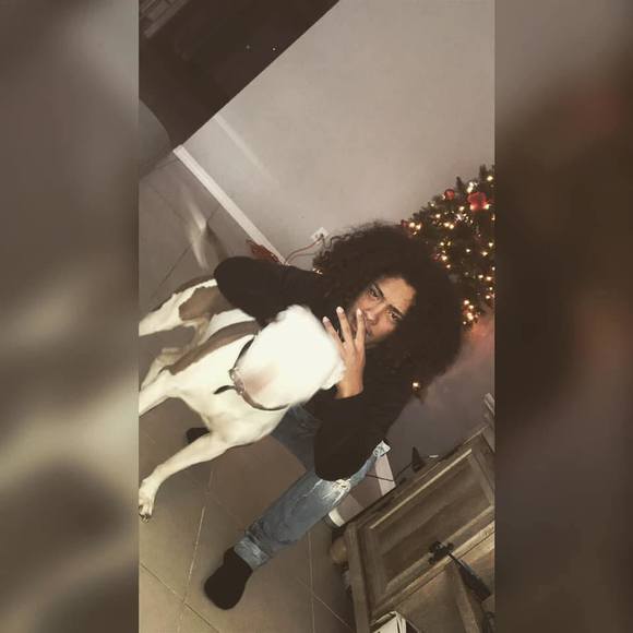 Poshmark profile picture for @consist